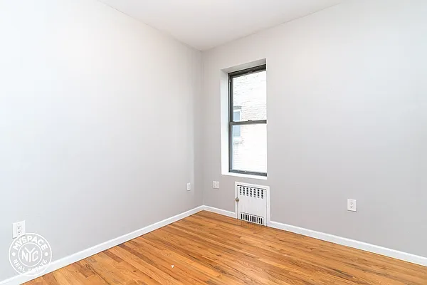 Rented by MySpaceNYC | media 7