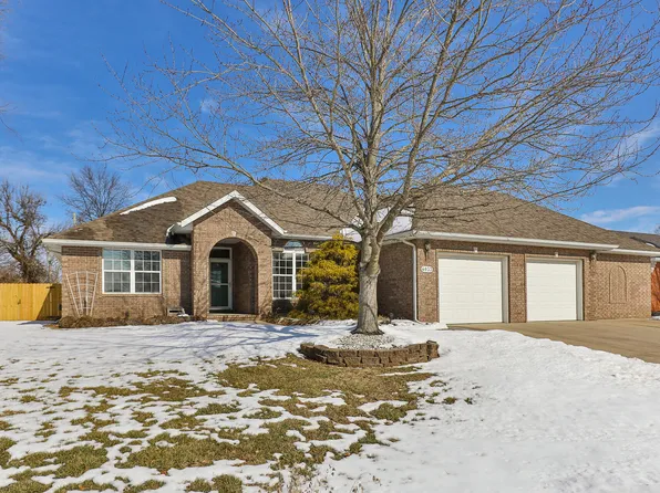 4033 W Tarkio Street, Springfield, MO 65802