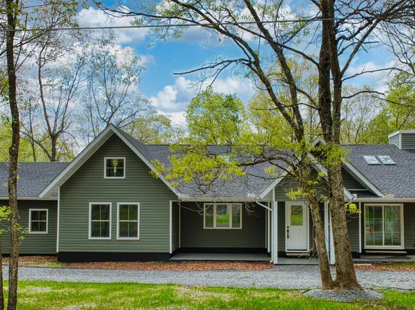 119 N Shore Dr, Albrightsville, PA 18210