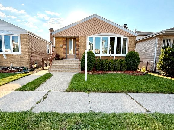 2nd image of 5342 S Melvina Ave