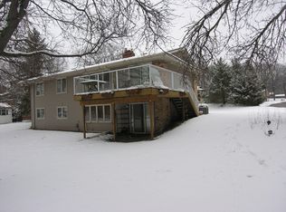 2615 Fountain Ln N, Plymouth, MN 55447