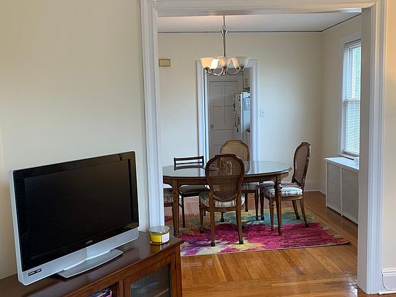 2nd image of 47 Cypress St #2