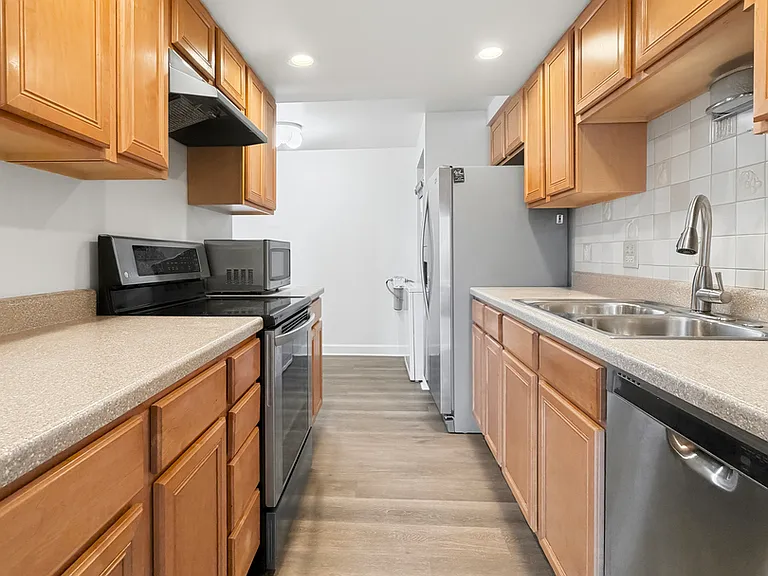 6340 Americana Dr #210 — Photo 4