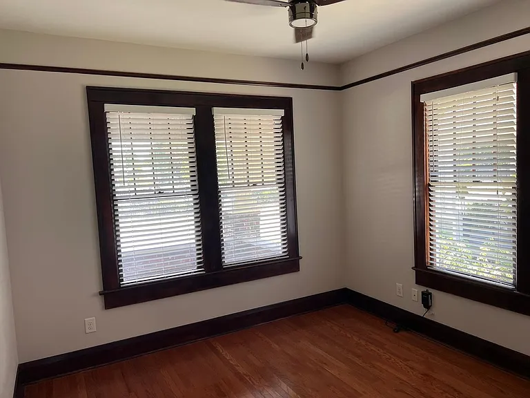 2404 N Morgan St — Photo 20