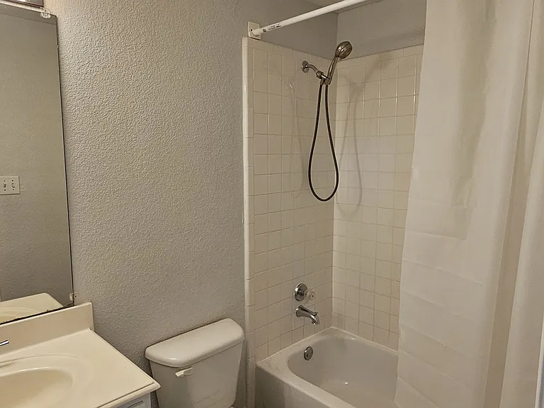 1518 Fallcreek Ct — Photo 10