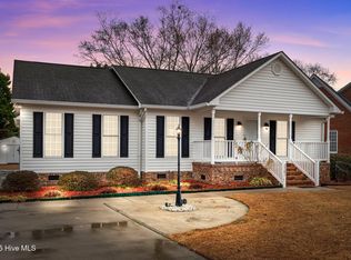 2301 Summerfield Dr, Tarboro, NC 27886