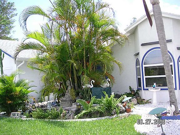 3rd image of 1026 SE Damask Ave