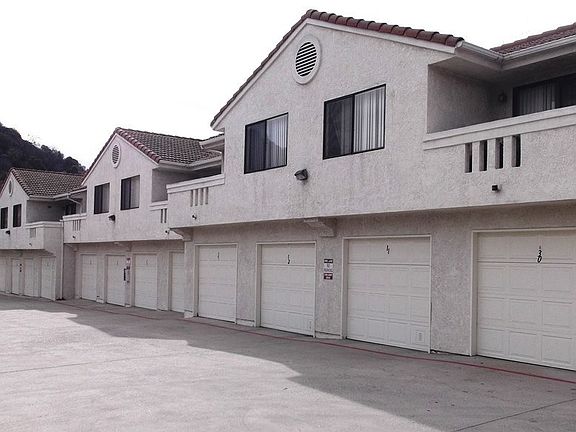 4th image of 760 E Route 66 APT 40