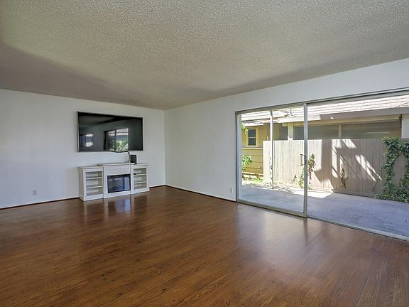 5th image of 5722 Encina Rd Unit 3