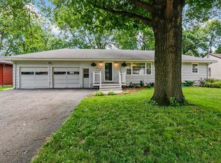 1312 Valley St, Chaska, MN 55318