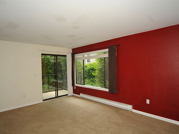 5th image of 13426 Greenwood Ave N APT 311
