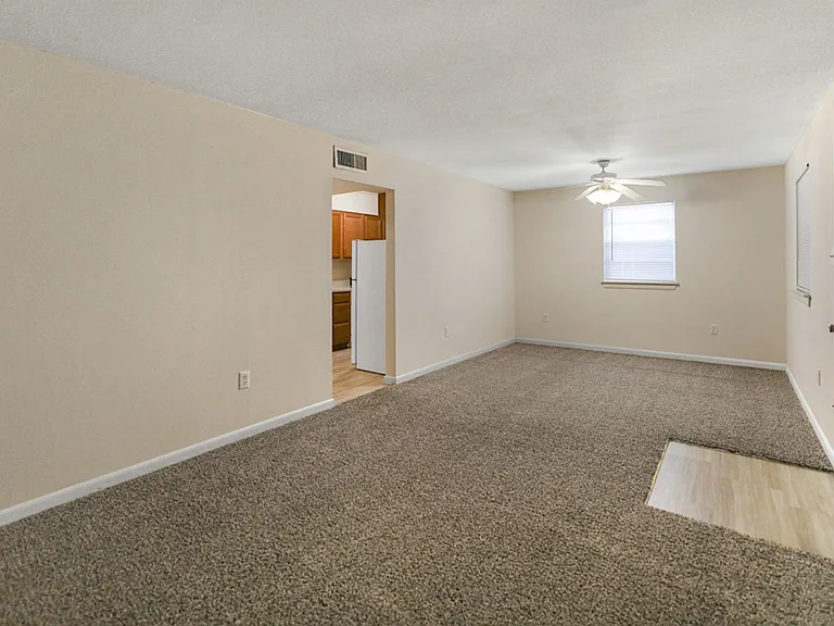 2912 Metairie Ct — Photo 9