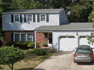 114 Lincoln Dr, Laurel Springs, NJ 08021