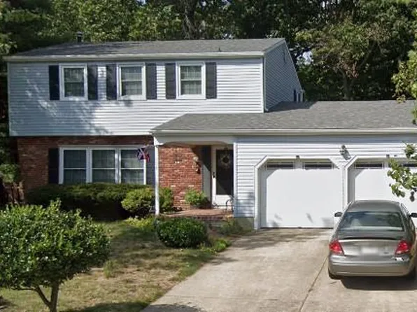 114 Lincoln Dr, Laurel Springs, NJ 08021