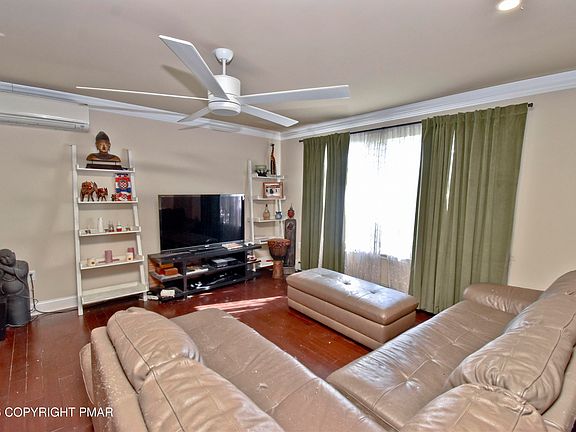 3rd image of 2106 Smith Rd