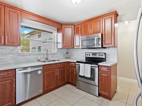 4119 Coral Springs Dr #C6, Pompano Beach, FL 33065