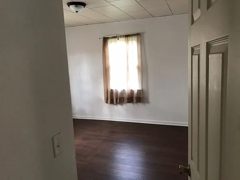 2133 Upper River Rd — Photo 2