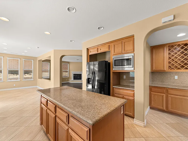 7711 Lady Banks Loop — Photo 11