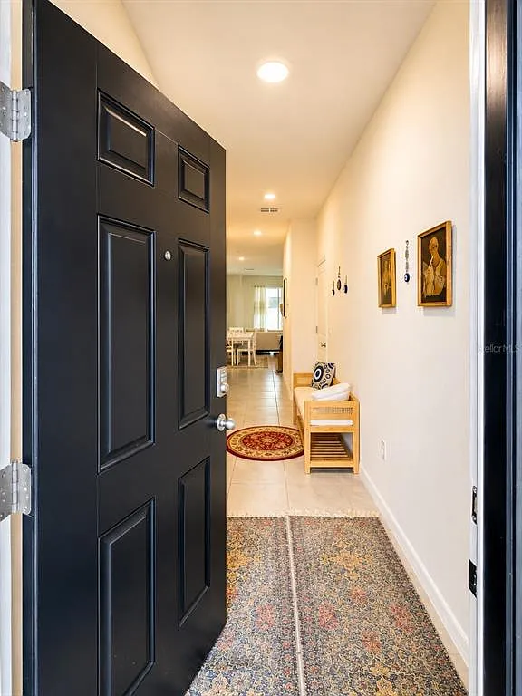 3 bed, 2.5 bath, 1758 sqft, $2,900 — Photo 2