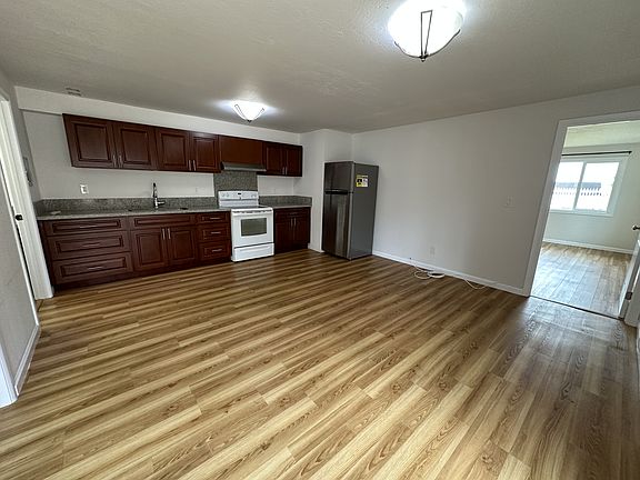 2nd image of 1716 Noelani St