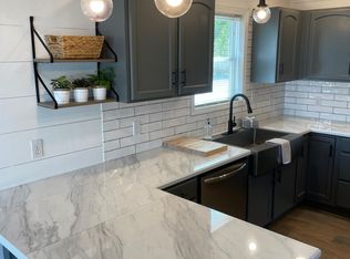 7106 W Prominence Point, Bloomington, IN 47404