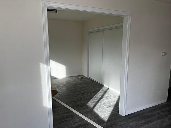 4th image of 7650 Elm St #3