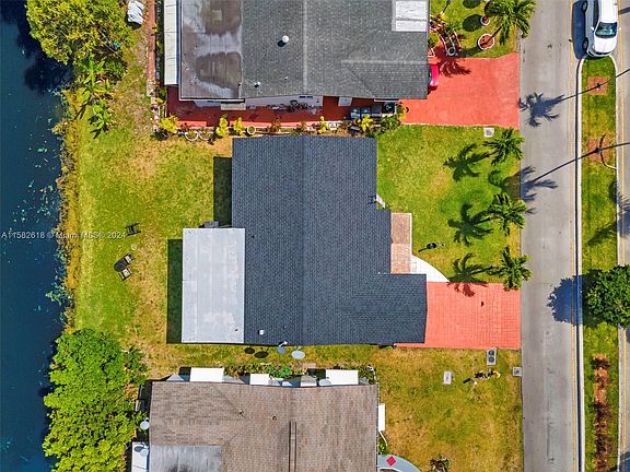 5th image of 4200 NW 52nd Ave