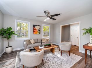 112 Lexington Dr, Colonial Heights, VA 23834