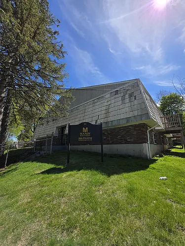 61 Warwick St Photo 1