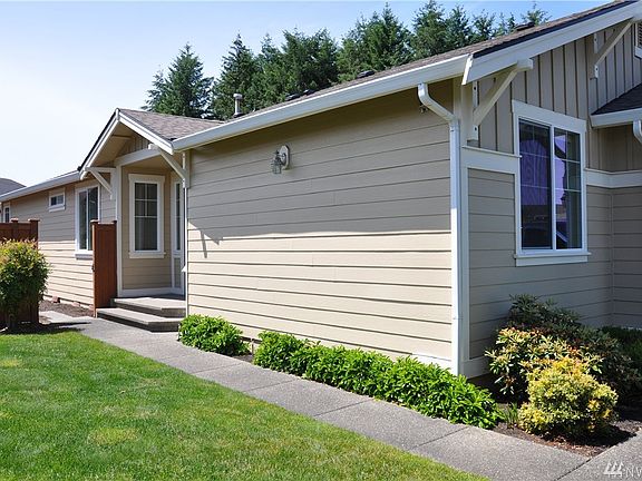 2nd image of 4225 Sentinel Dr NE