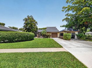 5155 Pine Drive, Boynton Beach, FL 33437