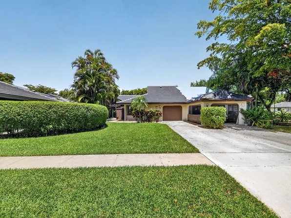 5155 Pine Drive, Boynton Beach, FL 33437