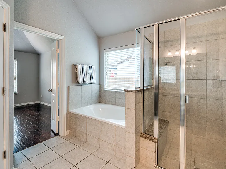 1608 Emma Pearl Ln — Photo 11
