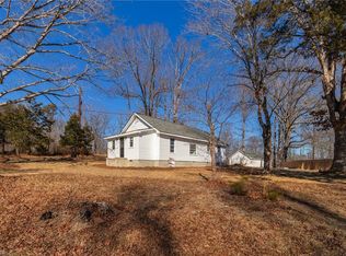 812 W Main St, Franklinville, NC 27248