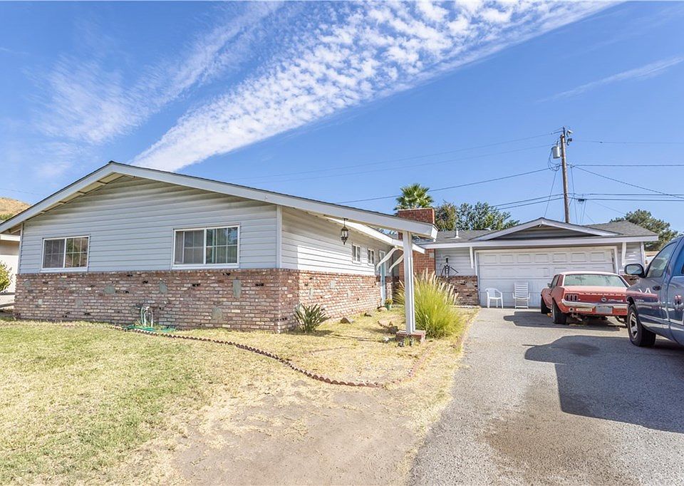 1st image of 27522 Arcay Ave