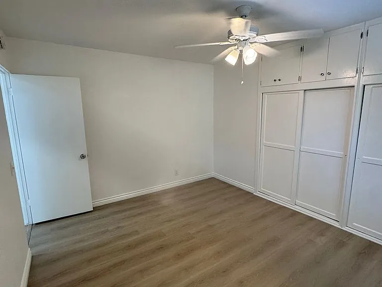 2250-2260 Kenrich Ct. — Photo 19