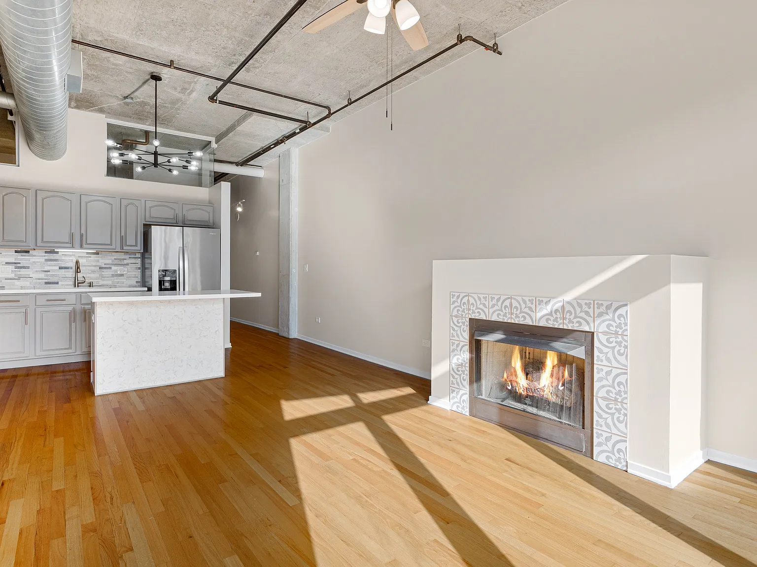 2 bed, 1100 sqft, $3,500 — Photo 3