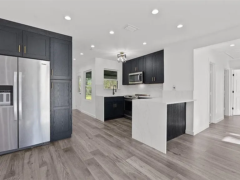 4516 Werner St — Photo 2