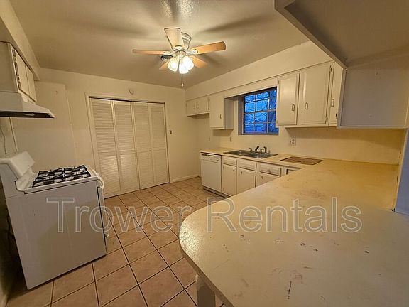 5th image of 1800 Cord St