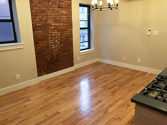 Rented by Osric Management LLC | media 11