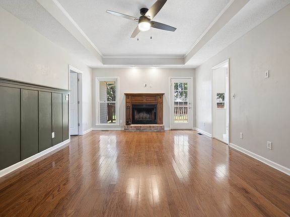 5th image of 3117 Larson Ln