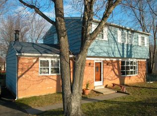 1327 Cherry Tree Rd, Aston, PA 19014