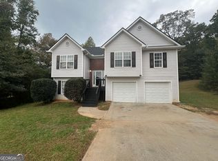 4384 Lock Ness Ln, Snellville, GA 30039