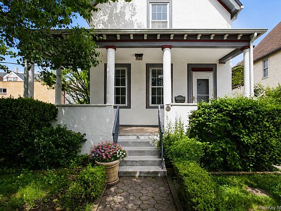 2nd image of 463 Beach Avenue