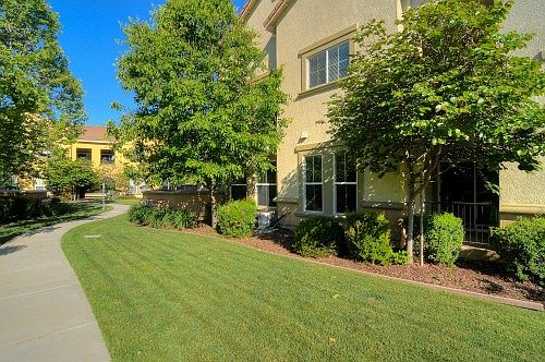 2nd image of 5445 Tares Cir