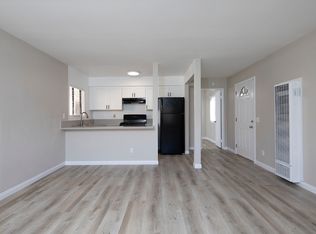 2239 Via Esmarca #B, Oceanside, CA 92054