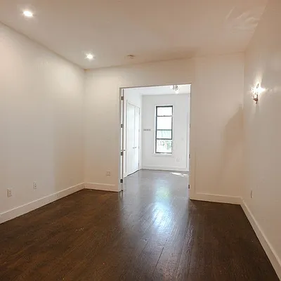 Rented by Nooklyn NYC LLC | media 22