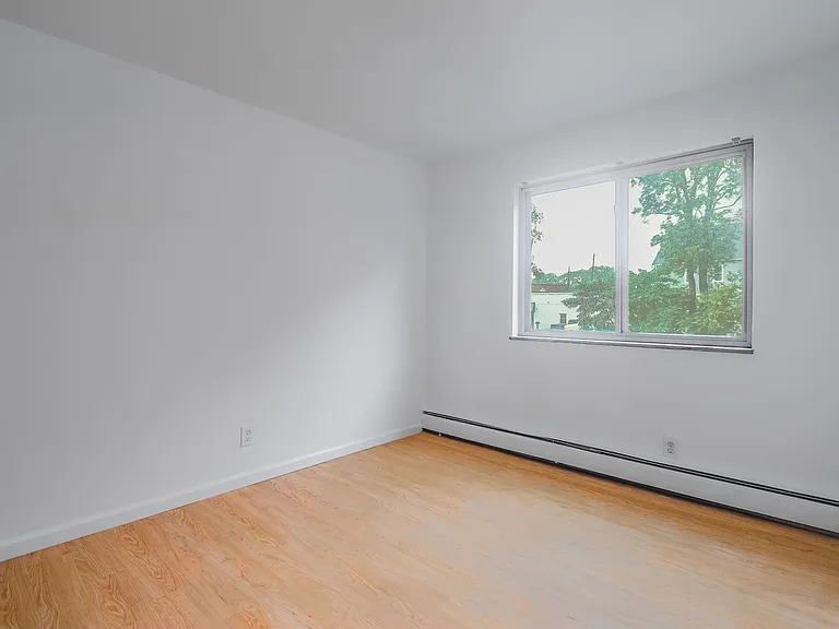 18235 Detroit Ave — Photo 7