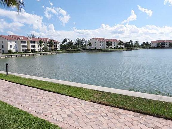 3rd image of 4500 NE Ocean Blvd