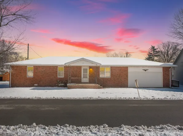 191 S David St, Medora, IN 47260